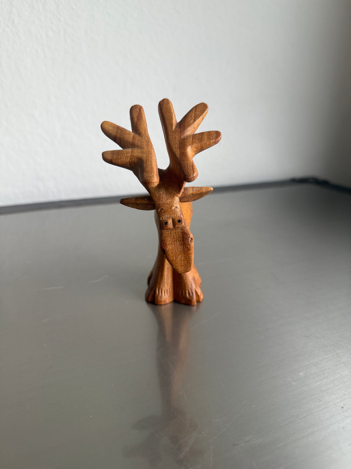 Ich glaub mich knutscht ein Elch - Holzschnitzerei Handmade