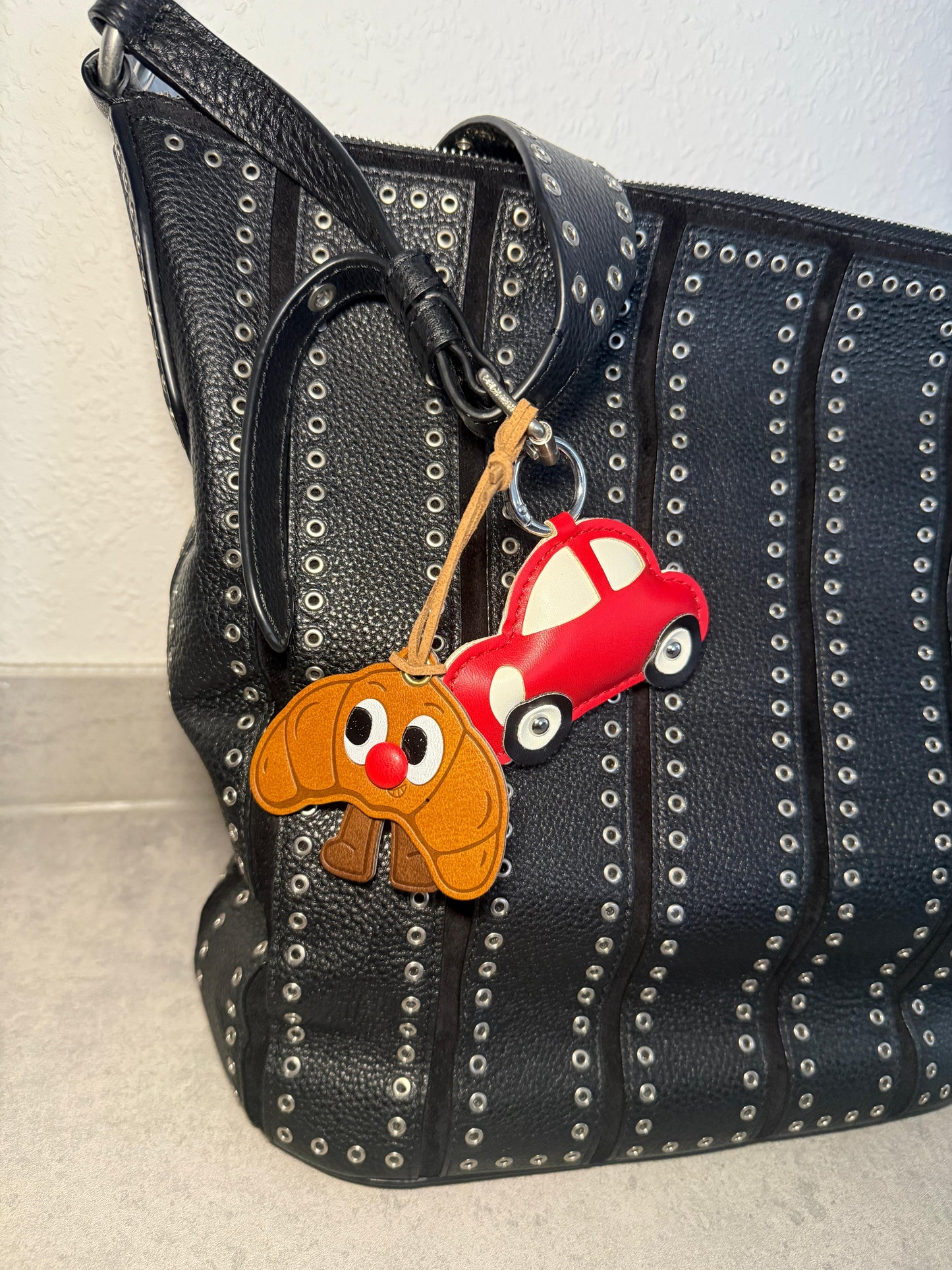 Mr. Croissant 🥐 – Niedlicher Taschenanhänger mit Charme