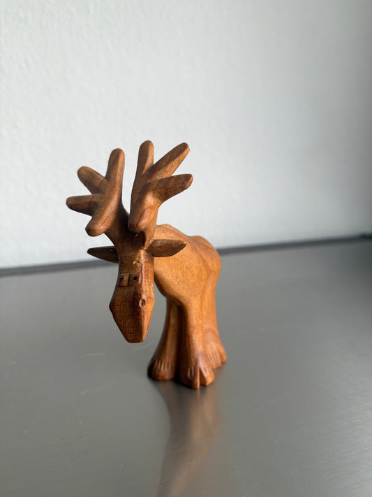 Ich glaub mich knutscht ein Elch - Holzschnitzerei Handmade