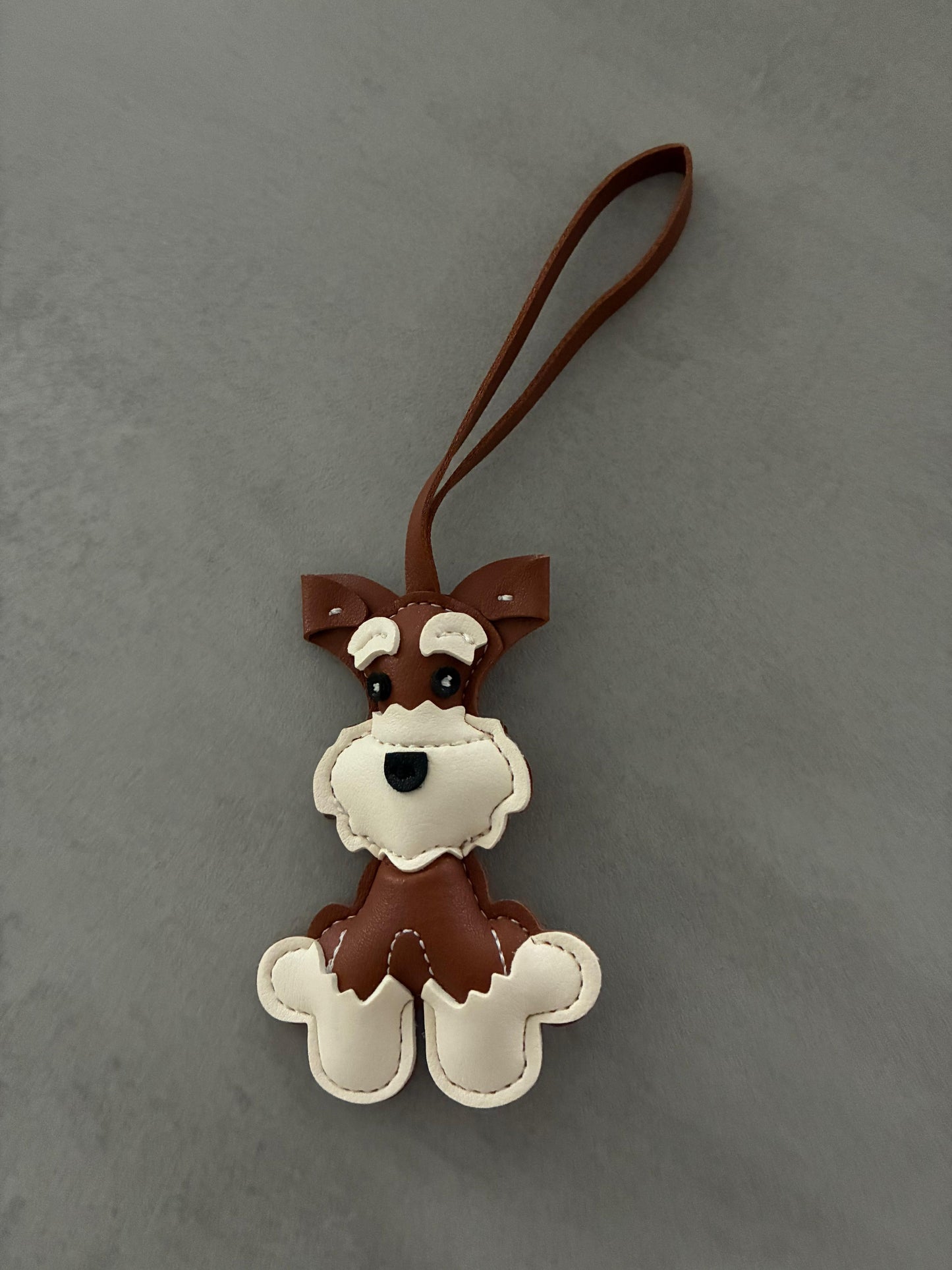 Der "Schnauzer" braun