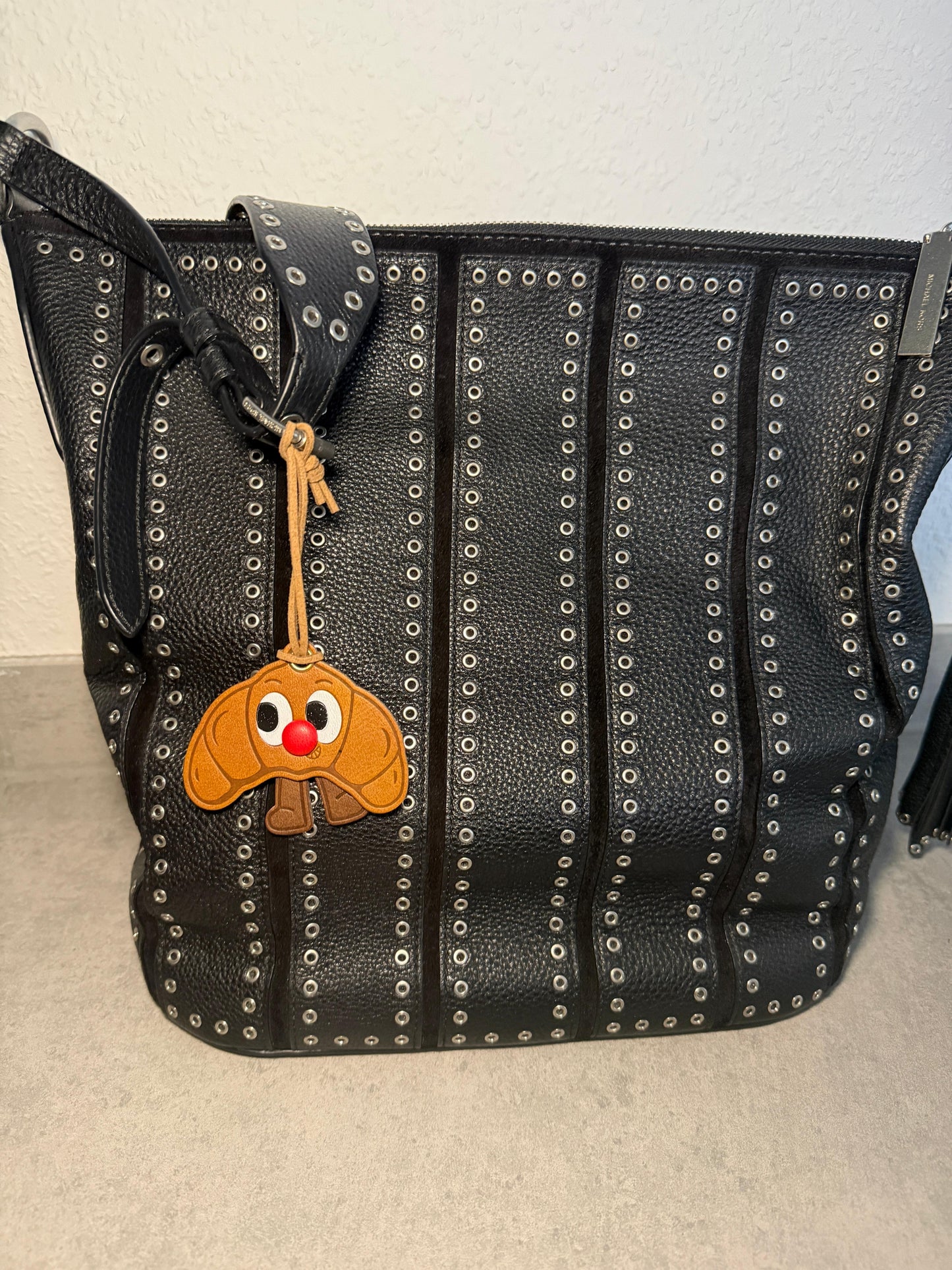 Mr. Croissant 🥐 – Niedlicher Taschenanhänger mit Charme