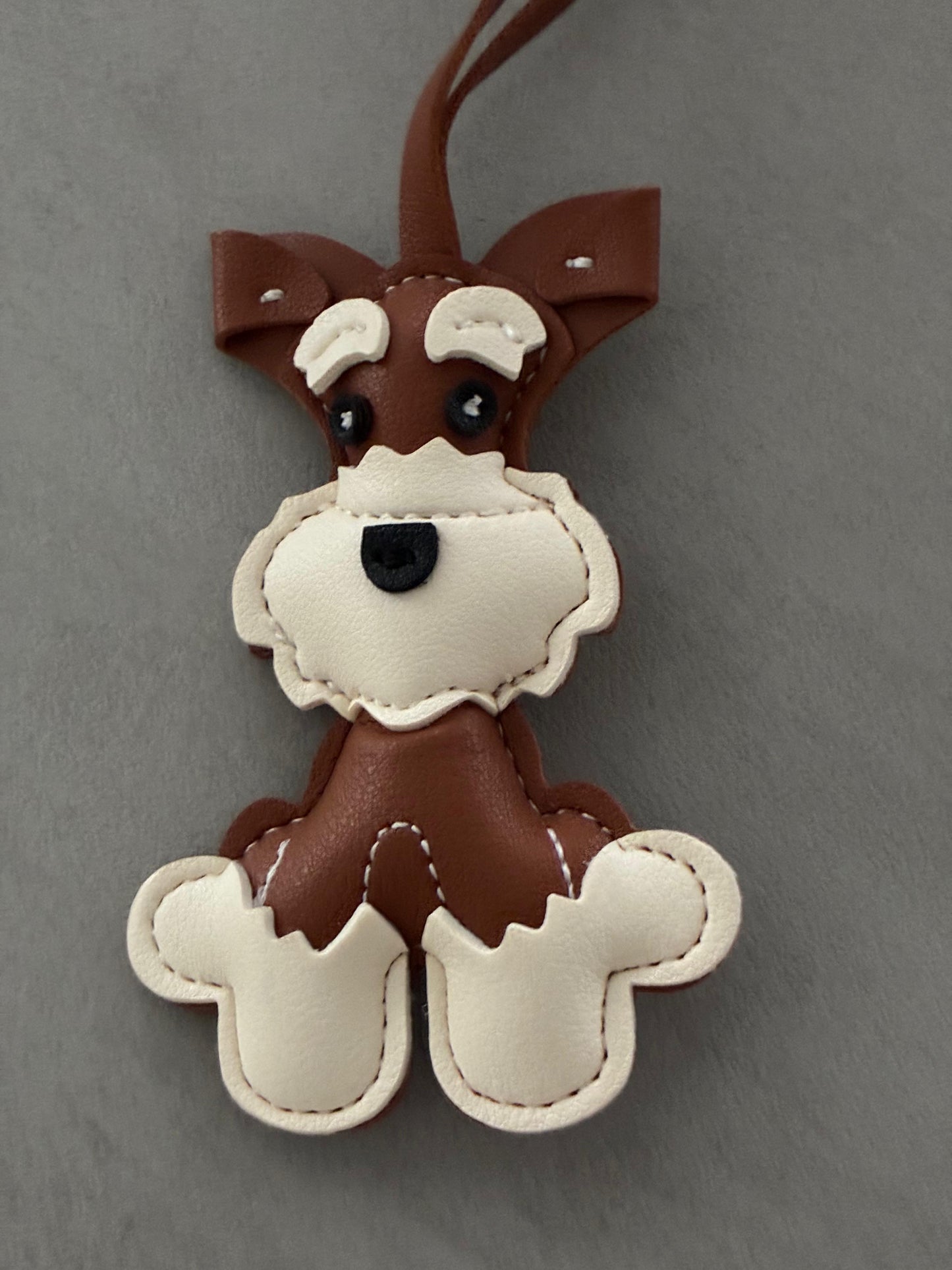 Der "Schnauzer" braun