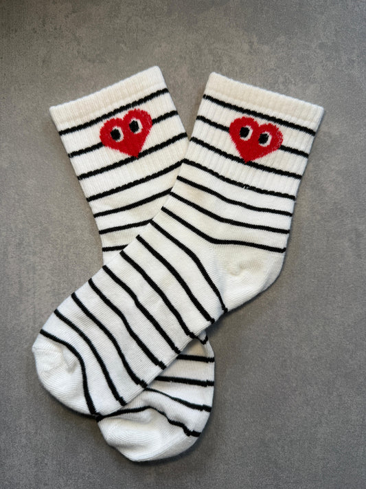 Heart Eyes – Süße Herz-Socken mit Augen