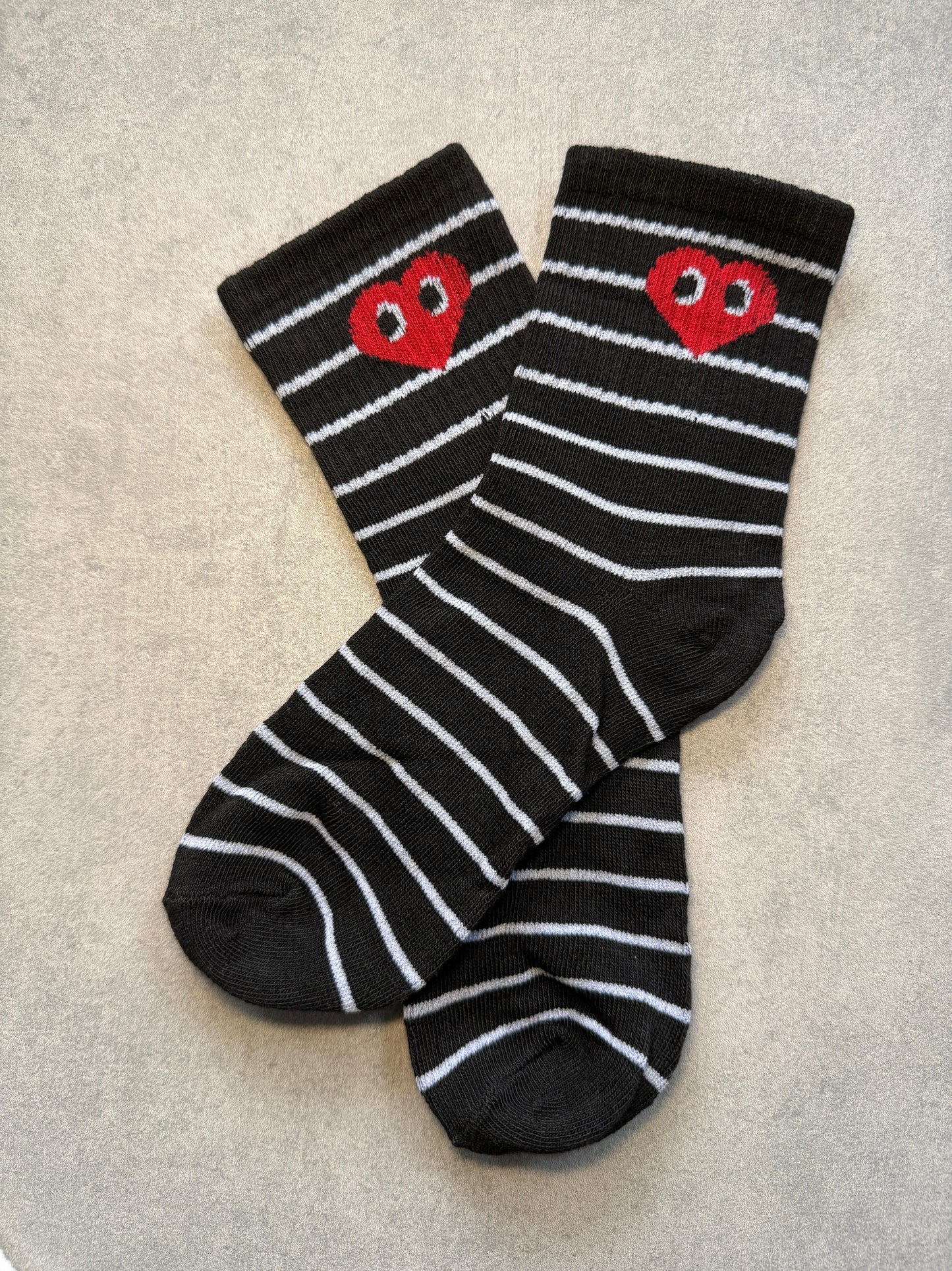 Heart Eyes – Süße Herz-Socken mit Augen