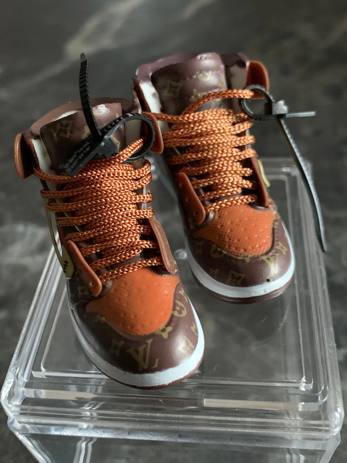 Miniatur Luxus Sneaker Nike Air Jordan LV